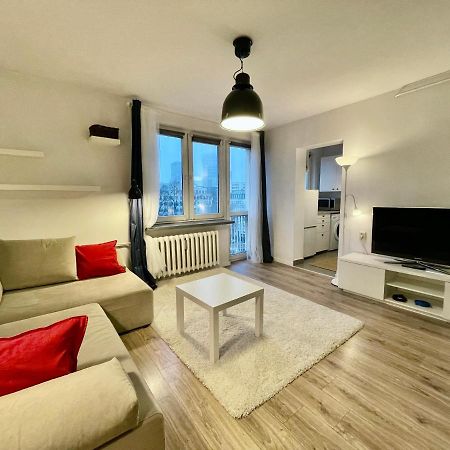 Holiday Metro Fast Wifi Tv'70 Netflix Hbo Appletv Warsaw Ngoại thất bức ảnh