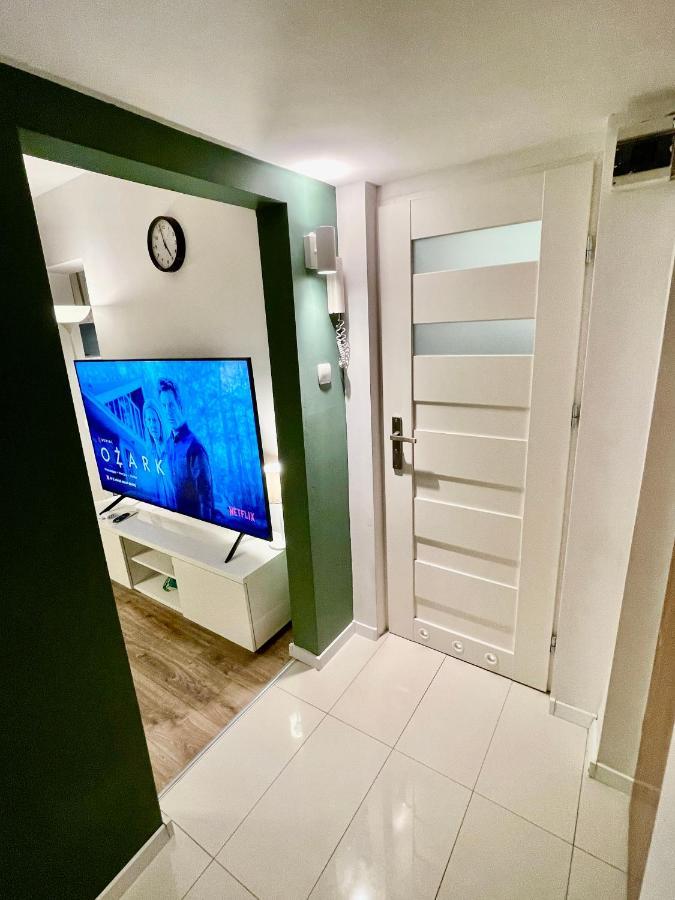 Holiday Metro Fast Wifi Tv'70 Netflix Hbo Appletv Warsaw Ngoại thất bức ảnh